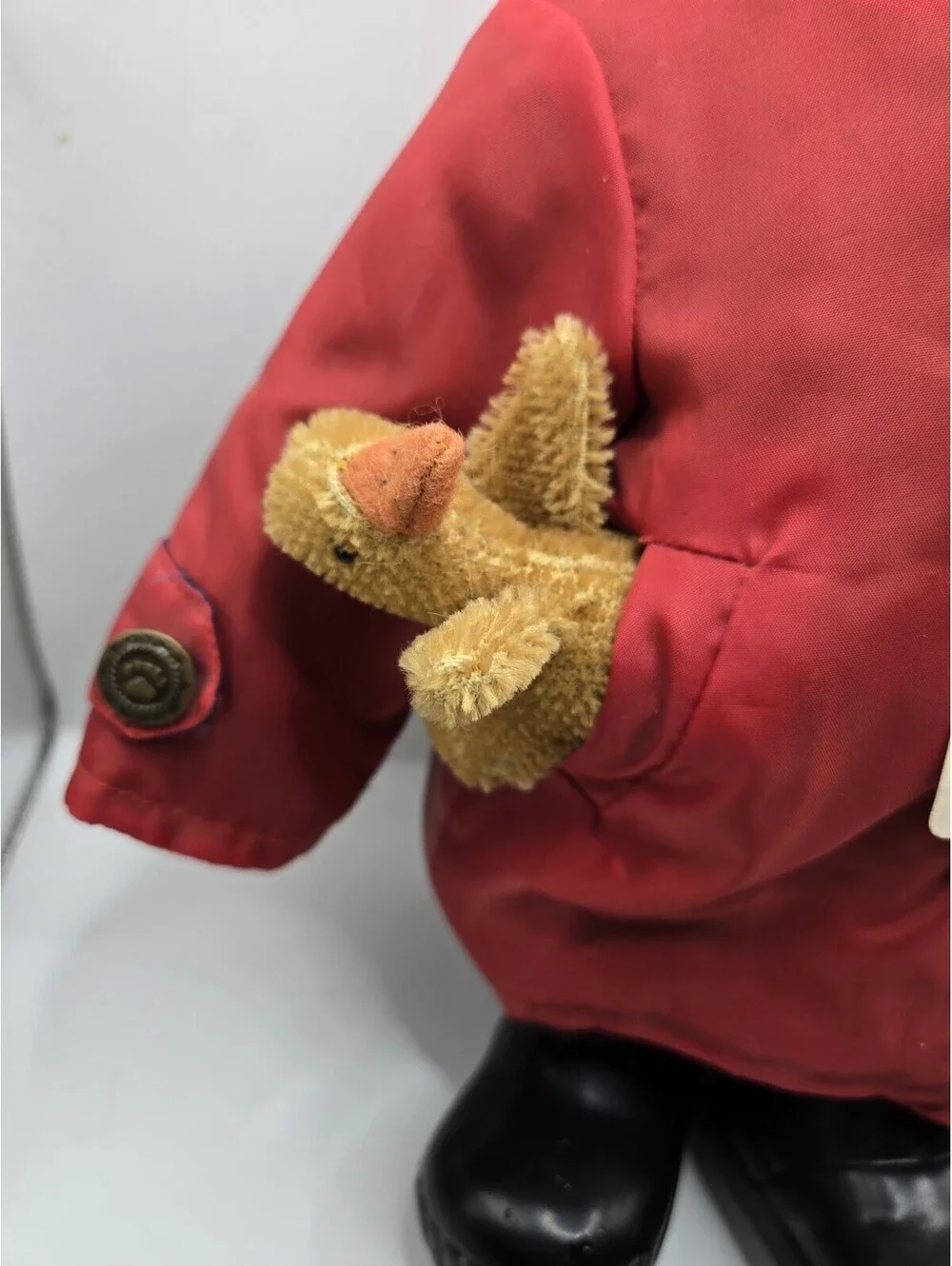 Boyds Bears has tags